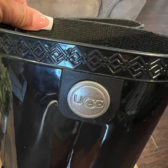 UGG black rain boots - Picture 6 of 7